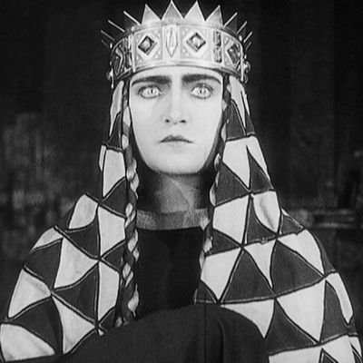 turandot__'s profile picture. goodbye yellow brick road