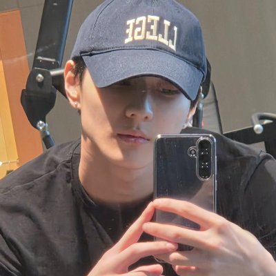 wynnxjw's profile picture. babe @selbxjay 🐈‍⬛🖤