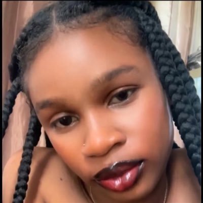 akeillaa's profile picture. @runmiidatt - @dogahhbtch