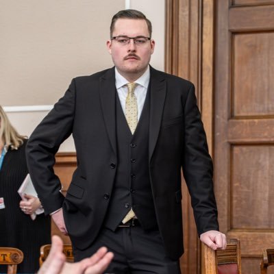 MHadwen_'s profile picture. Former Campaign Director | Advising on politics, campaigns & strategy | Views my own