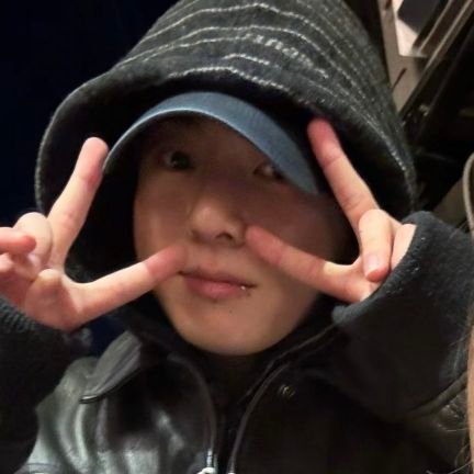 giantjkstar's profile picture. 𝗅𝗈𝗏𝖾    𝗐.    𝖺𝗅𝗅    𝗆𝗒    𝗌𝗈𝗎𝗅ꓹ    ﹫jungkook