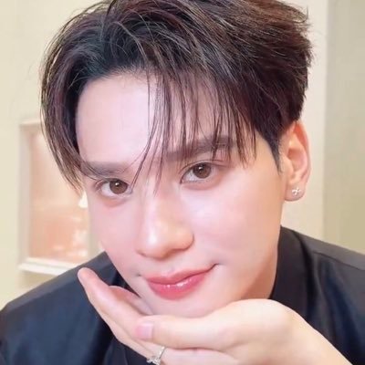 _callmebabyyy's profile picture. 𝐁𝐓𝐒 - 𝐓𝐡𝐞 𝐋𝐢𝐯𝐢𝐧𝐠 𝐋𝐞𝐠𝐞𝐧𝐝. (( 𝐼 𝐻𝐴𝑅𝐼𝑇 𝑌𝑂𝑈 )) 𝗉𝗁𝗎𝗐𝗂𝗇𝗍𝖺𝗇𝗀 ♡ อยากด่าไปด่าที่แอคหลัก @ajummatigerbunn