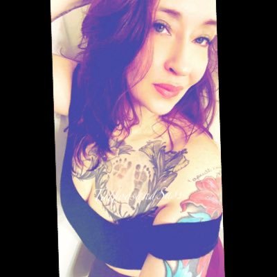 TattoosandSass's profile picture. Workout, dance to the music, have a hobby, & be yourself. Tips ❤️ Cash app $Tattooed42 $10 OF 🔗 No menu, I don’t double as a Burger King.