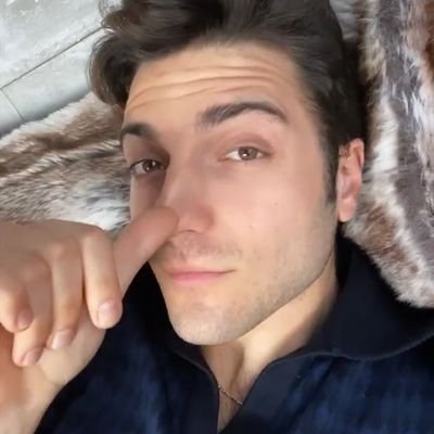 Gianluca Gionble
Focused on growth. Obsessed with progress.