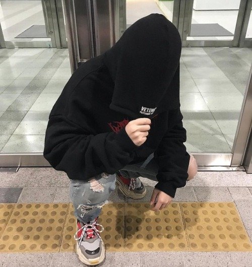 alisonrivera3's profile picture. And it's alright, alright, alright