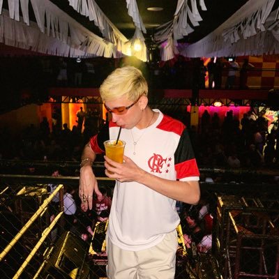 untouchpaul's profile picture. Dj, Cantora, Atriz, Swiftie e outras coisinhas mais, também comento novela, vôlei, politica, música, e o que der na telha. | Lucas Oliveira 🤍