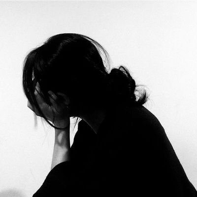 iwnirvana's profile picture. - 𝙁𝘼𝙈𝙄𝙇𝙔 𝘥𝘰𝘯'𝘵 𝘦𝘯𝘥 𝘸𝘪𝘵𝘩 𝘽𝙇𝙊𝙊𝘿🖤 .