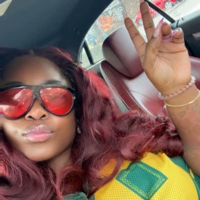 iamzarajays's profile picture. Not too cool for God. 💯✨🙌🏾🧚🏾