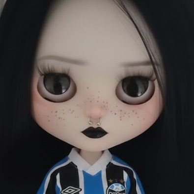 caoticarol's profile picture. a shapeshifting nymph trapped in a human female body