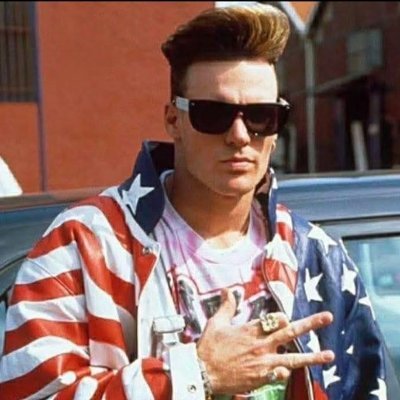 TheMCZee's profile picture. I like sports, travelling, historical architectures, memes, music & comedy