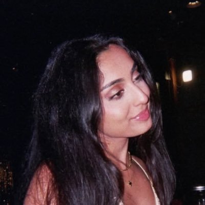 clarisseakgae's profile picture. 