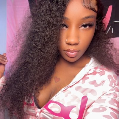 sheslippery's profile picture. Mrs. Babyoil💦 FaceTimes & Customs 🎥 Backup Page for @kandiimulaa