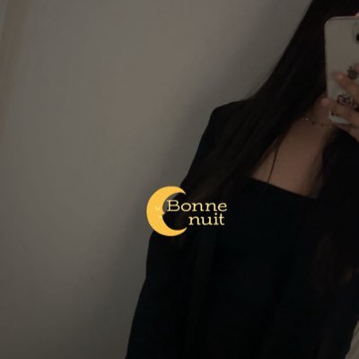 sshl022's profile picture. 