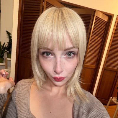 Futuredoll_'s profile image