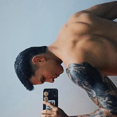 ssxxntiago's profile picture. Lic. lenguas🤓