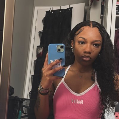 LorManiMHG_'s profile picture. I love all my angels !🕊️ #4EvaPoody❤️🕊#FreeCed❤️ #FreeBias❤️ #BonkForeverStrong❤️