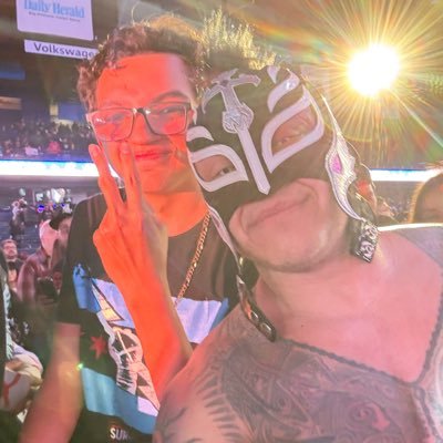 GioTheUnityYT's profile picture. 19, Straight. WEPA!🇲🇽🇵🇷 EL CERO! MIEDO!🗣️🔥 I have a photo with THE WWE UNDISPUTED UNIVERSAL CHAMPION @CodyRhodes, Latino Heat 🔥¡Viva La Raza!!🇵🇷🇲🇽