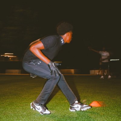 AmichiaJc4's profile picture. Cornerback|Stony Point High School |6’0|175|2027|737-205-0930| GPA 3.5