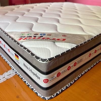 HamzaKh812560's profile picture. 