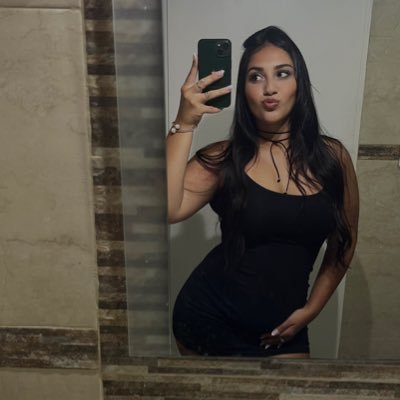 isacaango's profile picture. ig: isacanggo