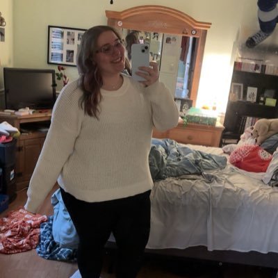 paige_mack21's profile picture. “It is what it is baby” #GoBlue 🏒 #GoBolts #LGRW 🏀 #MileHighBasketball