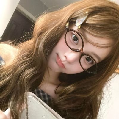 dovrcy's profile picture. 𝖥𝖺𝗂𝗋 𝗀𝗋𝖾𝖾𝗍𝗂𝗇𝗀𝗌! 🌸 𝖲𝖾𝖾𝗄 𝗁𝖾𝗋𝖾 𝗍𝗁𝗒 𝗌𝗂𝗅𝗄𝖾𝗇 𝖽𝗋𝖾𝖺𝗆𝗌 𝖺𝗇𝖽 𝖾𝗅𝖾𝗀𝖺𝗇𝗍 𝗍𝗋𝗂𝖿𝗅𝖾𝗌. 𝖤𝖺𝖼𝗁 𝖼𝗁𝖺𝗋𝗆 𝗂𝗌 𝖼𝗋𝖺𝖿𝗍𝖾𝖽