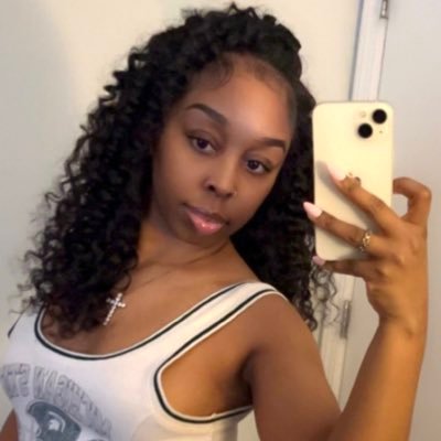 _asialatrice's profile picture. 