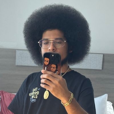 rbrbreyes's profile picture. Black Boy Fly 🪮