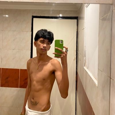 Dai_SukiTwink's profile picture. ⚜️🔱19•|VERSA•| 5'11 twink•| Paid collab⚜️🔱 TG:@Wild_Twink