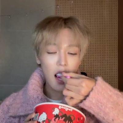 neumirani's profile picture. 🇮🇩 || ♥︎ #어블룸 (♥︎ #아란 ♥︎) ♥︎ #장한음 ♥︎ #모디세이 (#헝위 #이첸) ♥︎ #하이키 (#옐) #SF9 (#유태양) #제인 (#성지연) || ⛔️ tweny dni ⛔️ ||