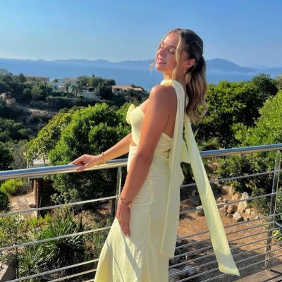 cahtarinaa's profile picture. 