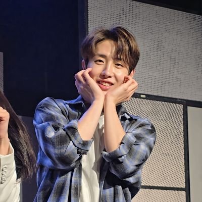 heereah_2225's profile picture. 하이라이트✨️ 
세븐어스 🪽
몬트 🌱