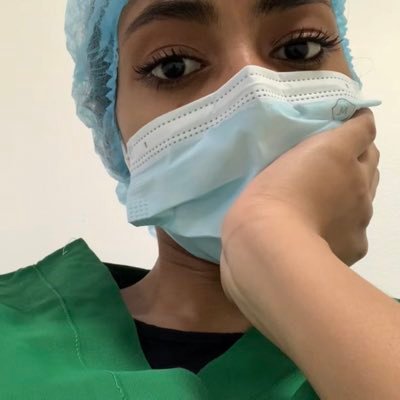 rowah83's profile picture. -