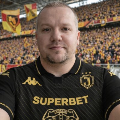 PiotrKozlow1903's profile picture. ♿   #thedoors #ACDC #jagiellonia

-Piłka nożna to sport, w który gra się umysłem- Johan Cruyff