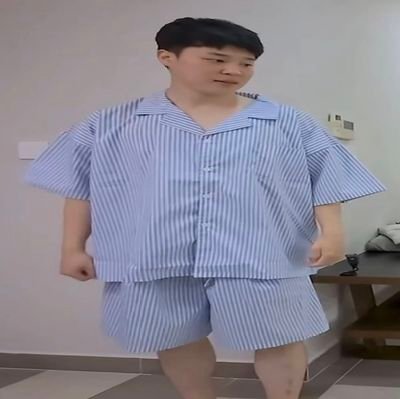 malokette's profile picture. nenhuma estética equivocada constrange mais que a vulgaridade da amargura