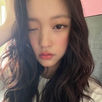 naotify's profile picture. ドキドキ love story written in scars