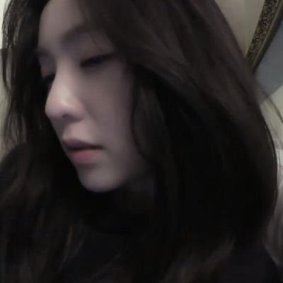 isisrealitas's profile picture. red flag ambulante.