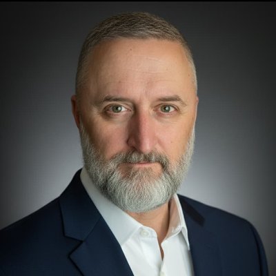 writercrush's profile picture. I'll help make your writing direct, readable, and impossible to ignore. Let’s build writing that moves people: https://t.co/aF859FAARF