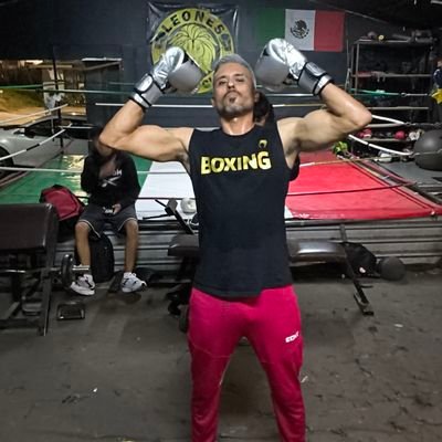 SoyLexMex's profile picture. Gordofóbico que opina de política, box, MMA, fútbol y lo que me dé la gana // conductor de @callejongatos