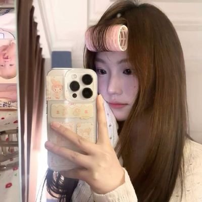 crecvua's profile picture. https://t.co/o7gl9UmY0c where softness meets style, one detail at a time ✨🌸