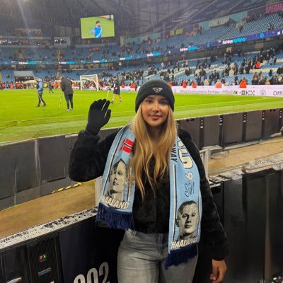 leesh98_'s profile picture. 