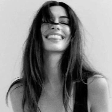 melodiyebirri's profile picture. aşık demiş ya geber da