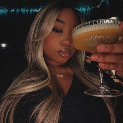 __Crapulosse's profile picture. Ngond Bassa’a 🇨🇲. / Music lover 🎧 / HEMLÈ ☝🏾