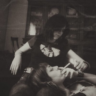 loliier's profile picture. 