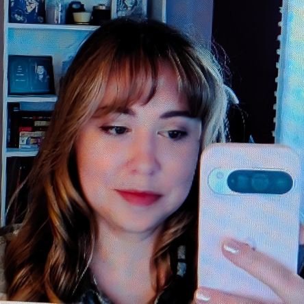 midnightlayne's profile picture. 🤍 swiftie/livie/carpenter 🤍 eternal chappell defender 🤍 31 🤍 dr ally louks x 1 🤍 🍉 🏳️‍🌈