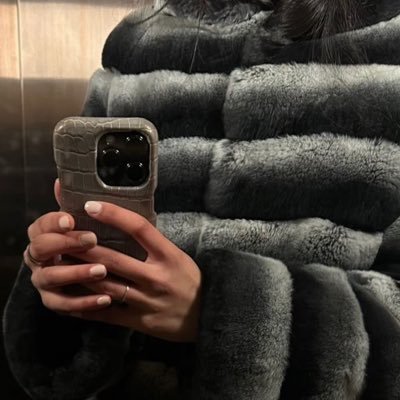 uilxz7's profile picture. ما لم أبُح به لا تفترضه