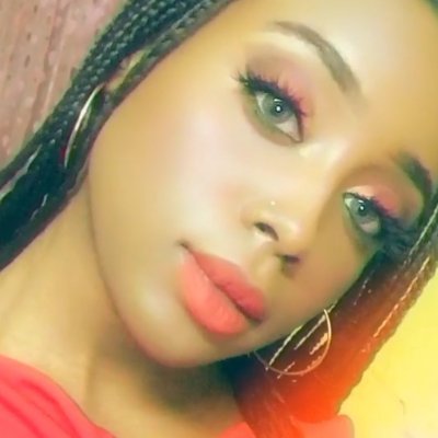 re333am's profile picture. ٢٠٠١مِ | خُلِقتُ بلسماً 🩺