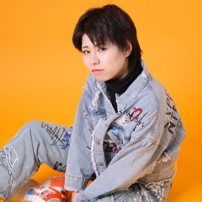 a_k_s_k3's profile image