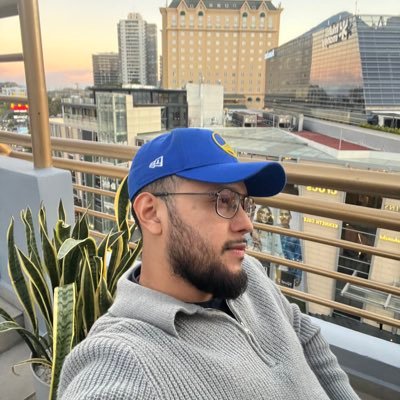 LettCornejo's profile picture. RRII / MBA 📖 ~ Poliglota Salvadoreño, 🇸🇻🇺🇸🇫🇷🇧🇷🇮 📍🇸🇻 | •Project Manager•