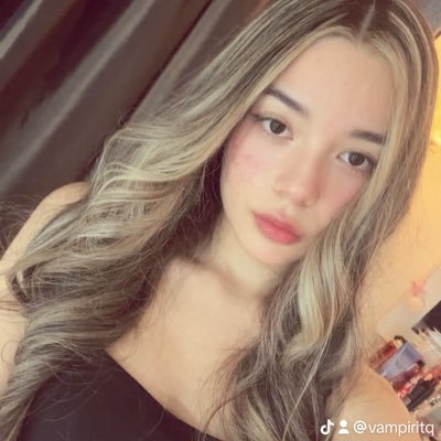 danai_flower's profile picture. ♡ 🌙☆ kiss me hard before you go